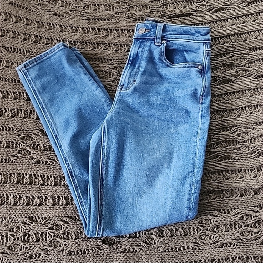 American Eagle Mom Jeans Size 0